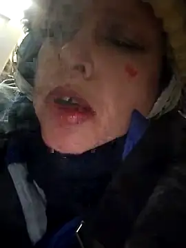 anonymity_awaits@xhn Live XXX chat