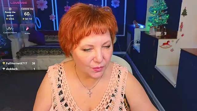 Chat +18 de Kira_Kenett ao vivo