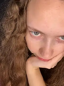 Онлайн чат XXX Holy_Poly