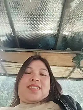 Cover-baan Live XXX chat