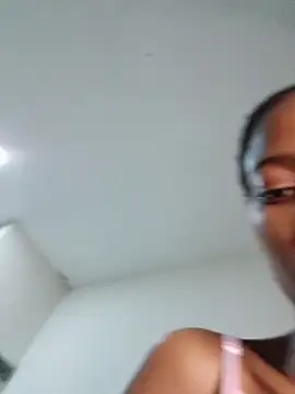 دردشة MsParisSmith الجنسية المباشرة