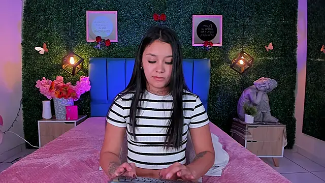 Czat XXX na żywo – GabyyCute_