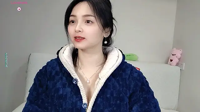 -J-o-y- – Naživo XXX chat