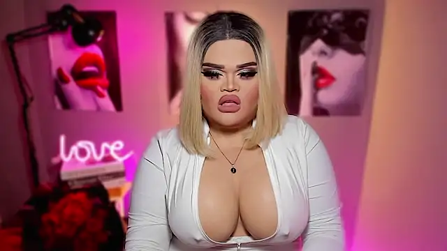 BelindaLove Adlı Modelin Web Kamerası Şovu