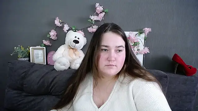 Онлайн чат XXX XX_Daniella_XX