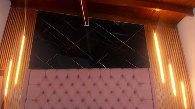 Chat +18 de ShanellBlack ao vivo