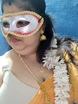 tamilthanushri's Live XXX Chat