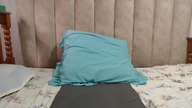 Živý XXX chat CandyYumsAerolaX