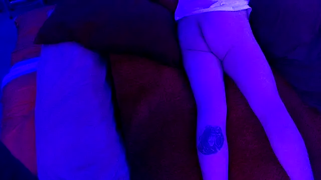 Time2playN303party Adlı Modelin Web Kamerası Şovu