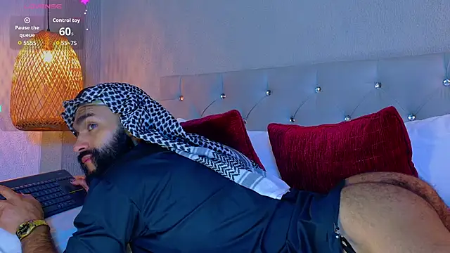 Thaiel_Fosteer Live XXX-chat