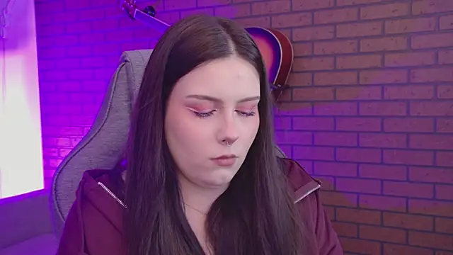 CoraMiel: онлайн-секс-чат