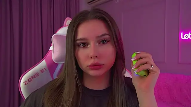 Chat +18 de DianaVert ao vivo