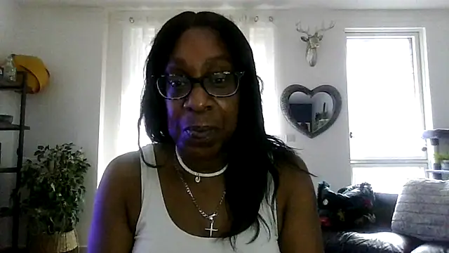 Chat +18 de Ebony-SultryX ao vivo