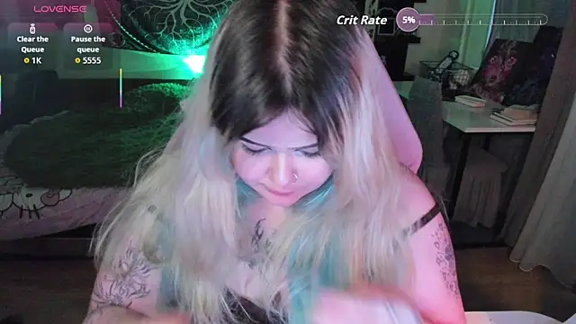 _CandyM1lky_ Webcam-Show