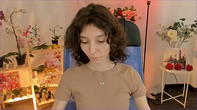 دردشة EmmanuellBrown الجنسية المباشرة