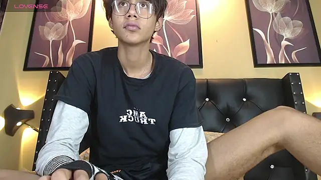 Derenn_'s Live XXX Chat