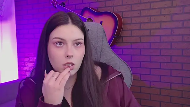 CoraMiel's Live XXX Chat