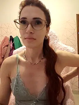 Živý XXX chat Irresistible24