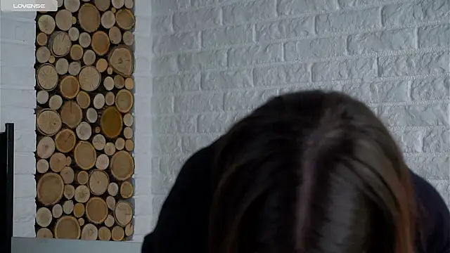 LowOncoming's Live XXX Chat