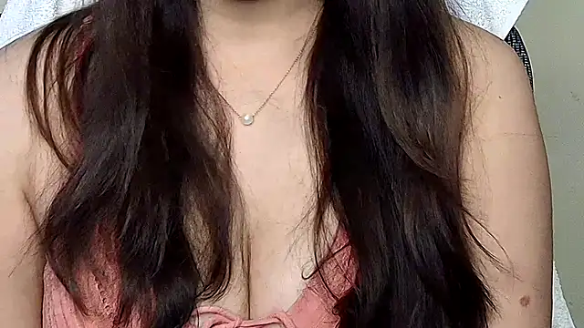 Naina_For_You: онлайн-секс-чат