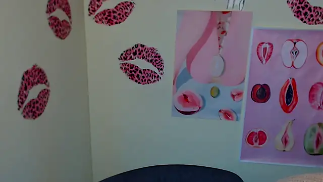 _SusieSu_'s Live XXX Chat