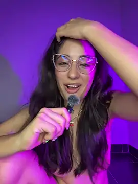 baaby-miiaa's Live XXX Chat