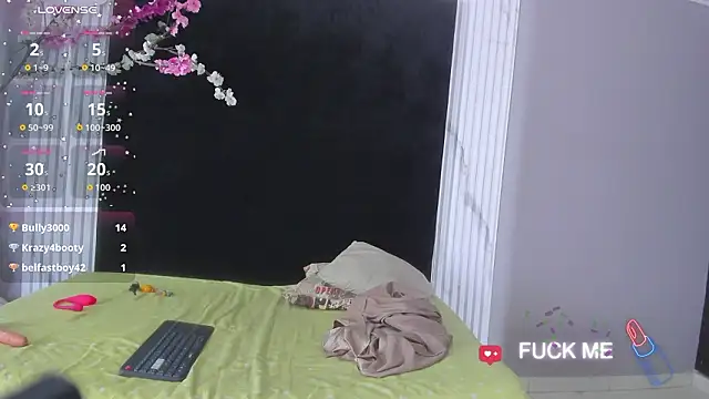 Chat XXX en directo de Aliyah_Brooks_cr