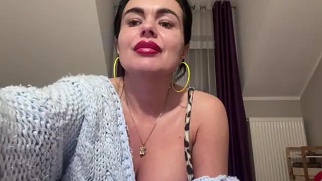 Chat +18 de DESIREjenny ao vivo