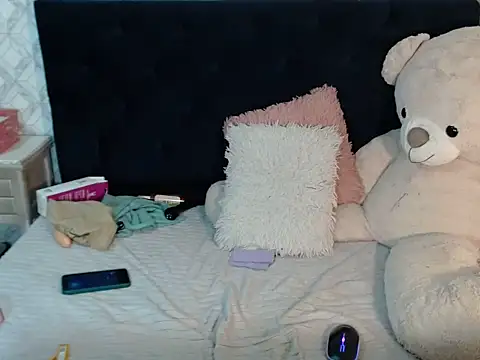 Chat +18 de Emma-Wilson ao vivo