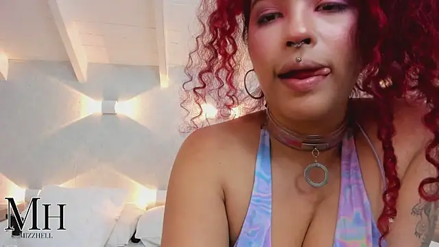 Chat +18 de MizzHell ao vivo
