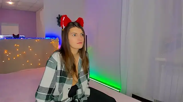 Chat +18 de Laura_Leee ao vivo