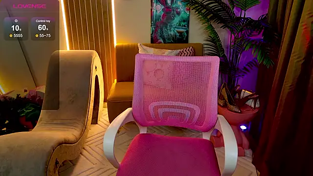 Chat +18 de CarolainGilbert ao vivo