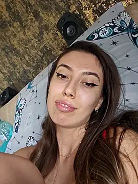 Chat +18 de Virgin_Pussy_SquirtX ao vivo