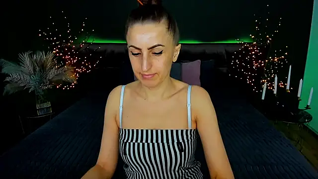 Rebecca_Diamond's Live XXX Chat