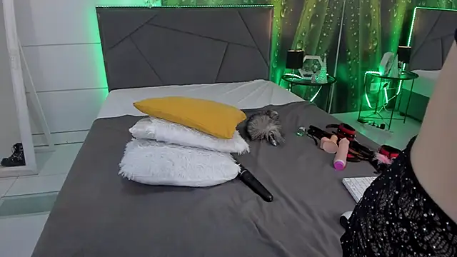 Chat +18 de CassieEvans ao vivo