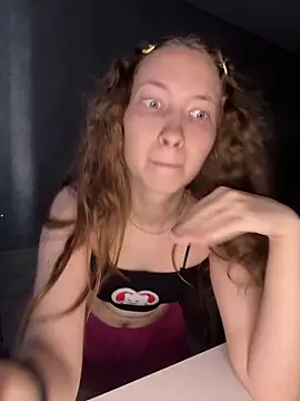 Živý XXX chat Holy_Poly