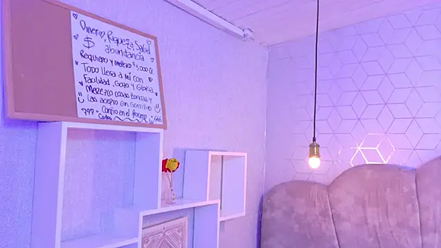 Chat +18 de CharlotteandTaylorr ao vivo