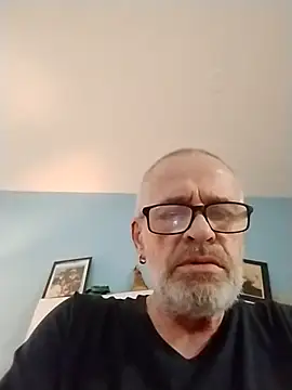 Alleinzuhause Live XXX Chat