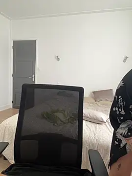 Orgasmille's Live XXX Chat