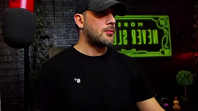 โชว์เว็บแคมของ LexHardy