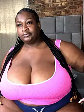 Chat XXX en directo de bustytitsxxx