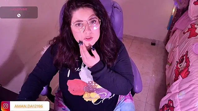 Azamy-12 Chat XXX live