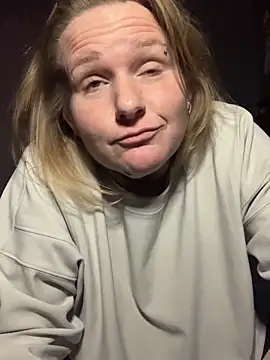 Chat XXX en directo de RagingRebecca