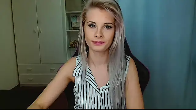 KristineGlow's Live XXX Chat