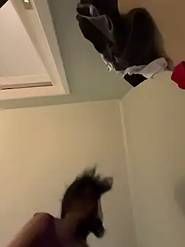 VickyM99 Adlı Modelin Canlı XXX Sohbeti