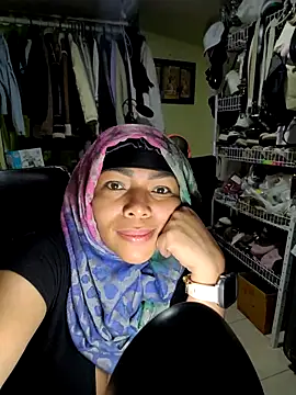 Czat XXX na żywo – NAJWA-ARAB