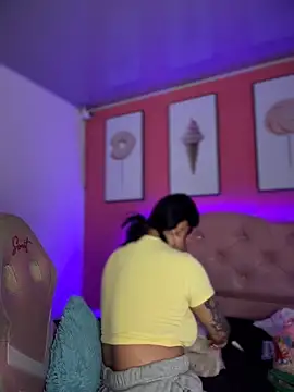 Chat +18 de Megaan__More ao vivo