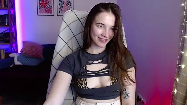 Chat +18 de kenzie_x ao vivo