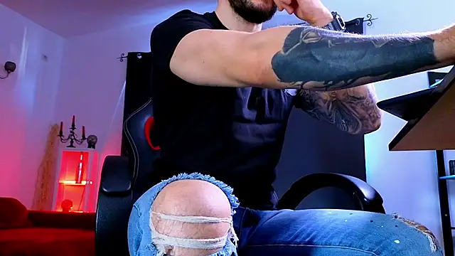 Chat +18 de MightyAaron66 ao vivo