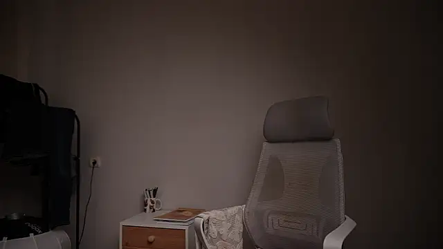 Živý XXX chat J_Akira13B